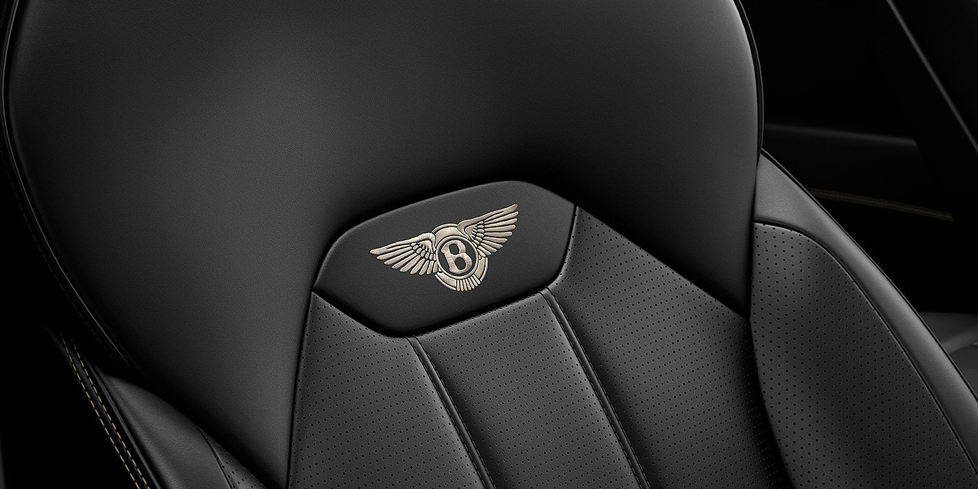 Bentley Baku Bentley Bentayga seat with detailed Linen coloured contrast stitching on Beluga black coloured hide.